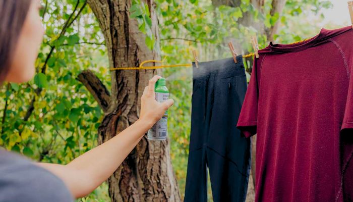  Spraying-on-clothes